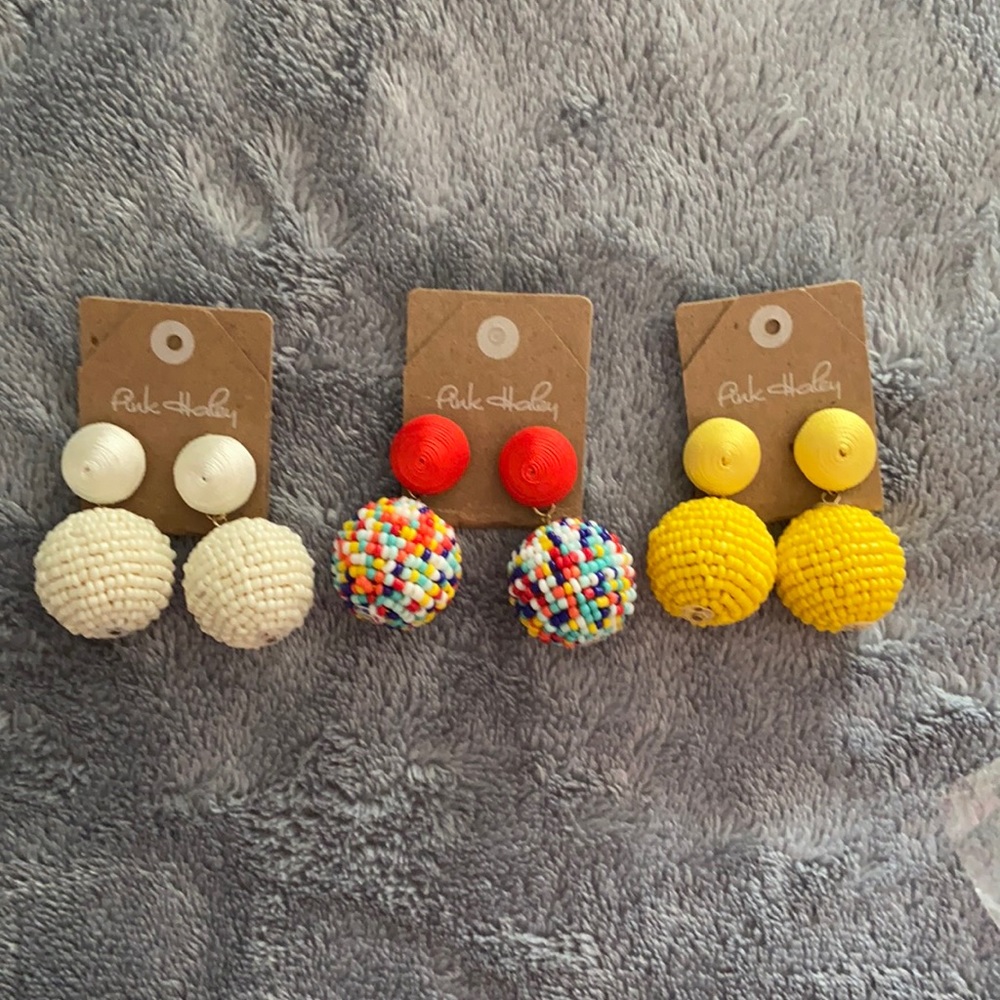 2 pairs 10 💃🏻NEW boutique beaded earrings